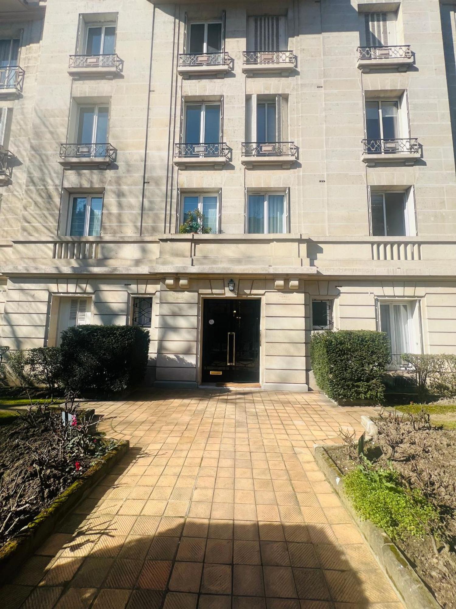Apartment Auteuil Suchet *